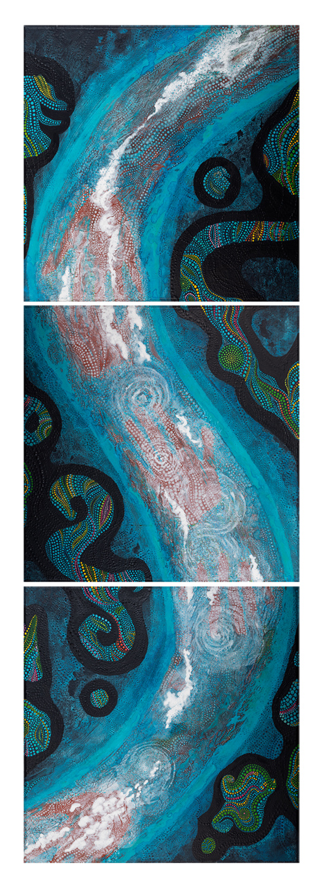 Tableau Nomade N-1340, triptyque, 3 carrés de (40 x 40 cm) - Technique acrylique sur toile. Série "Océaniques". Tons de bleus, turquoise, indigo, ocre, blancs et verts avec des volutes de points multicolores. Ici vous voyez les 3 carrés ensemble l'un à côté de l'autre, à la verticale, tournés de façon à former une sorte de fleuve au milieu passant dans chaque carré (exemple d'accrochage n°1). (c) Elvire Parazols