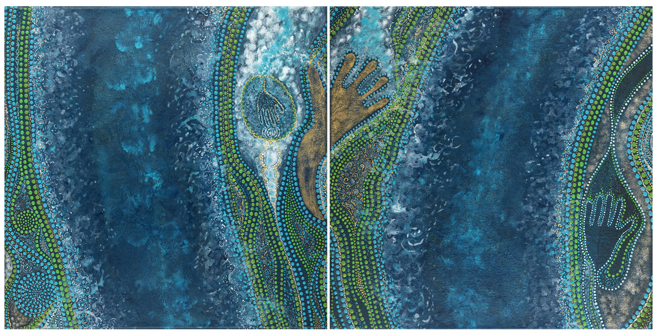 Tableau Nomade N-2240, diptyque, 2 carrés de (40 x 40 cm). Exemple d'accrochage (n°3) à l'horizontale (dimension totale ici env. 40 x 80 cm). Technique acrylique sur toile. Tons de bleus, blancs, dorés et verts. Série "Océaniques" (c) Elvire Parazols